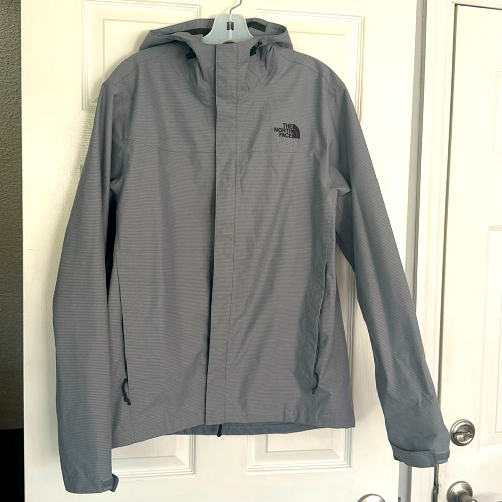 Northface men’s medium shell. Grey. Perfect condition!